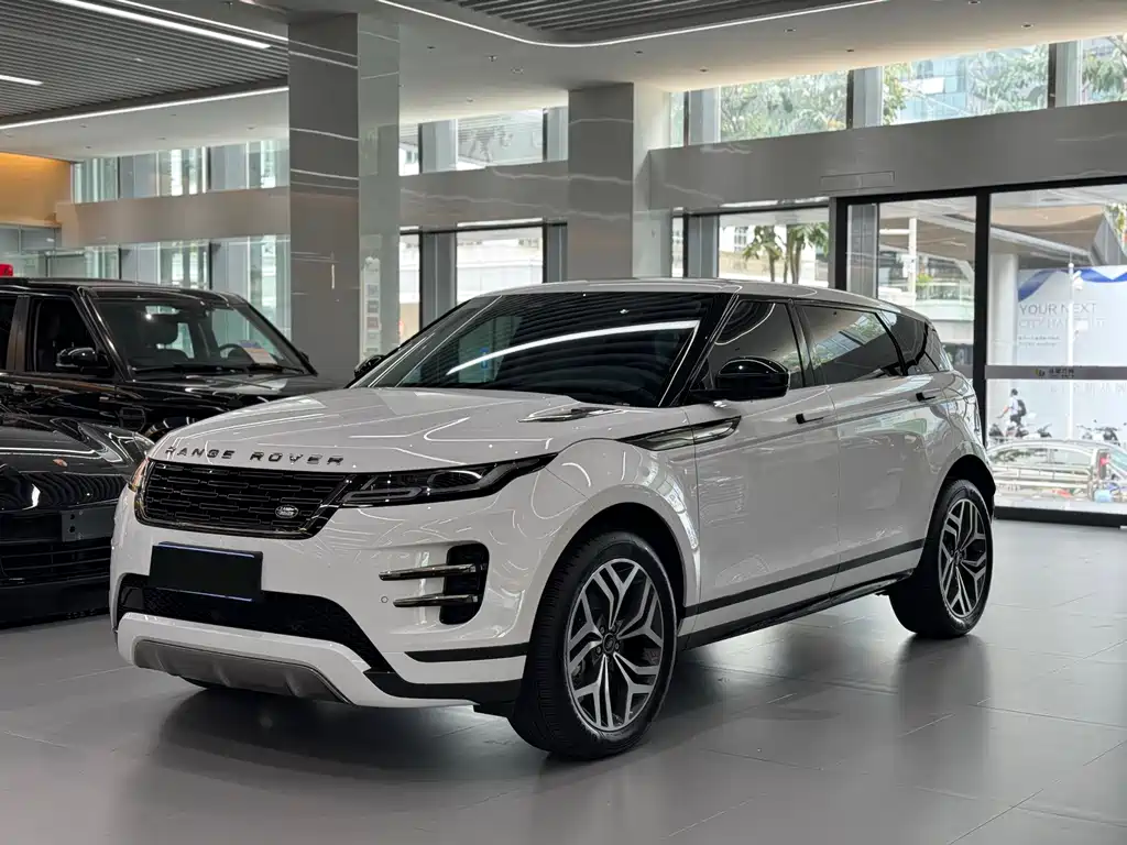Land Rover Evoque 2025 — фото 1
