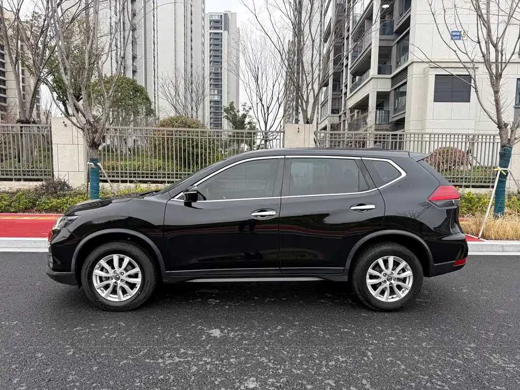Nissan X-Trail 2019 — фото 4