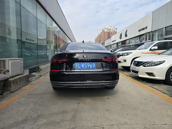 Volkswagen Passat 2021