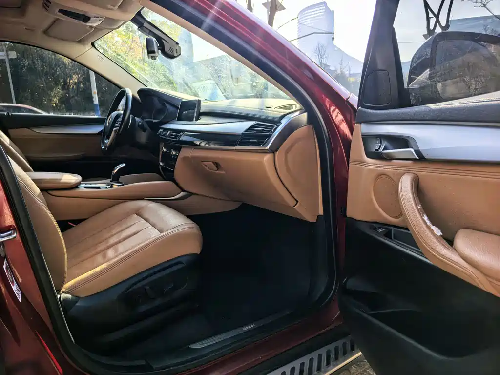 BMW X6 2018 — фото 9