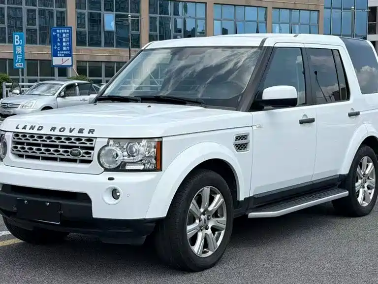 Land Rover Discovery 2013 — фото 1