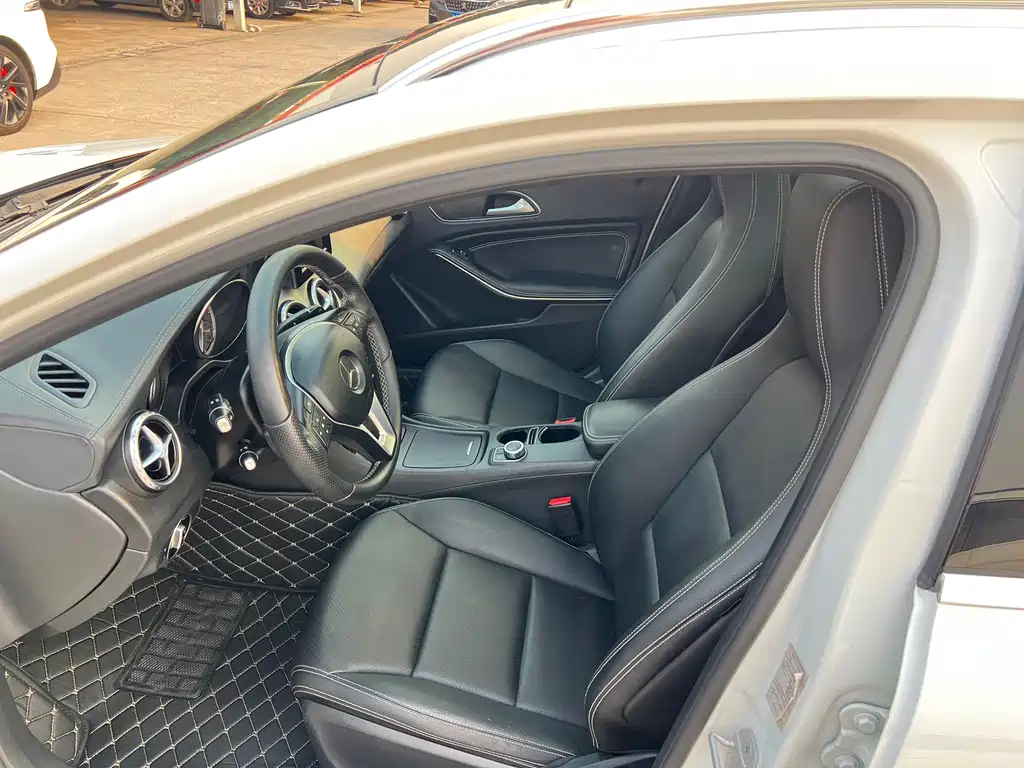 Mercedes-Benz GLA 2016 — фото 10