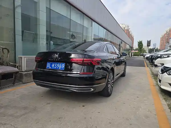 Volkswagen Passat 2021