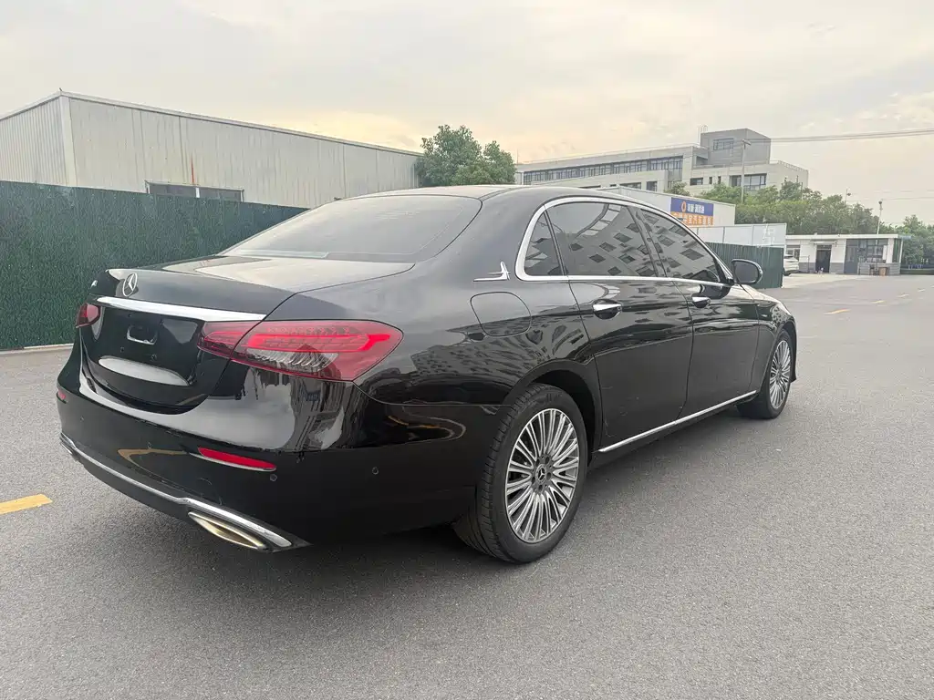 Mercedes-Benz E-Class 2018 — фото 4