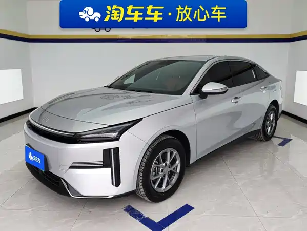 Geely Galaxy L6 2025