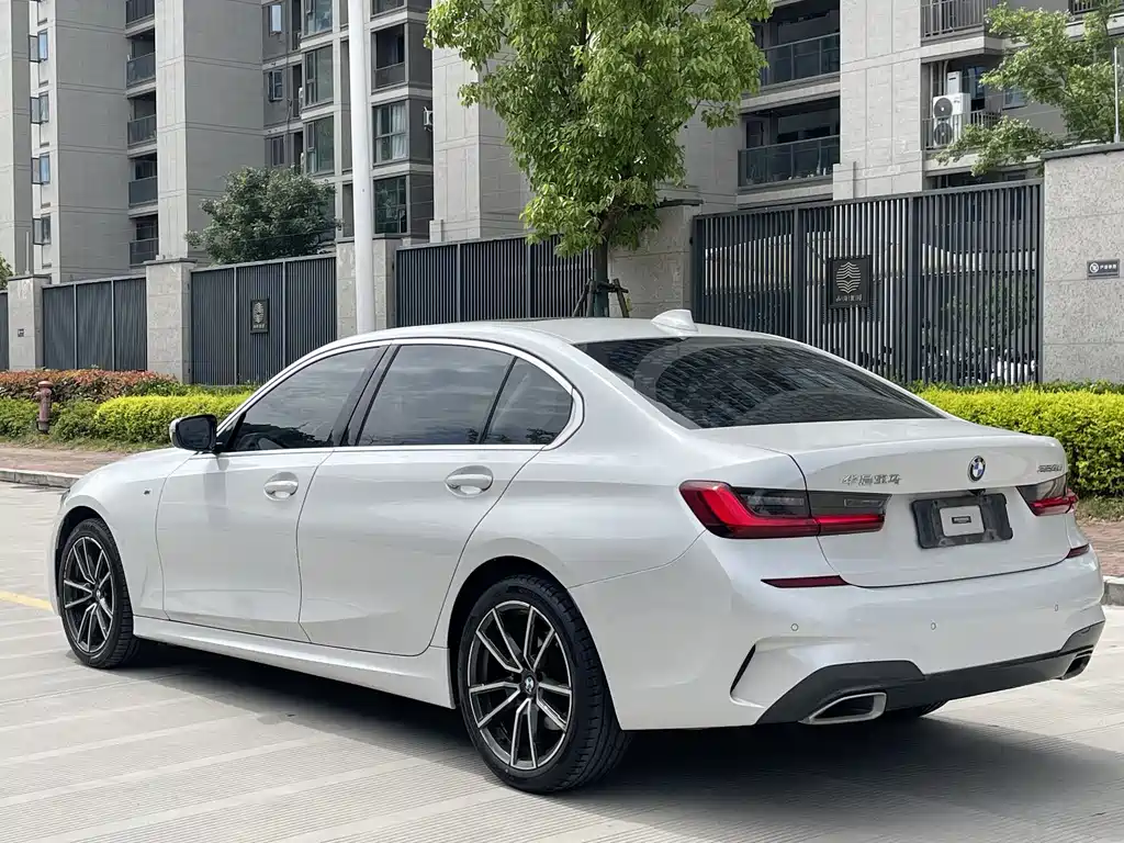 BMW 3 Series 2022
