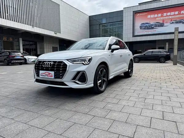 Audi Q3 2022