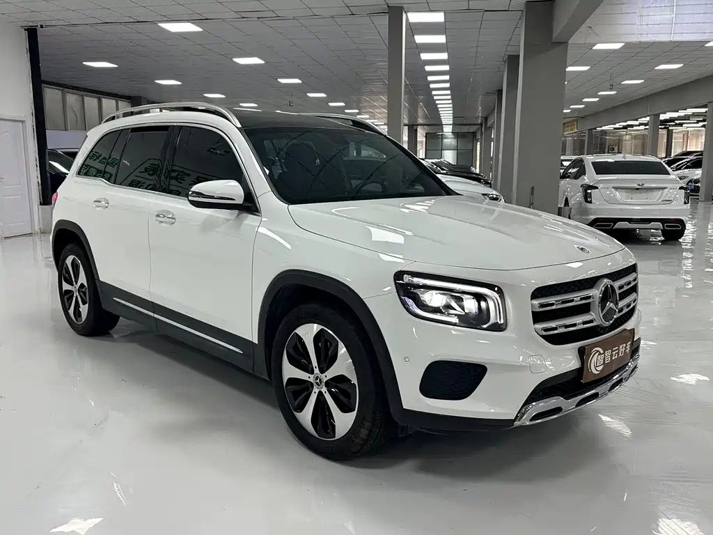 Mercedes-Benz GLB 2023 — фото 3