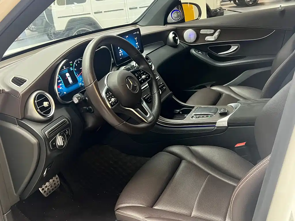 Mercedes-Benz GLC 2021