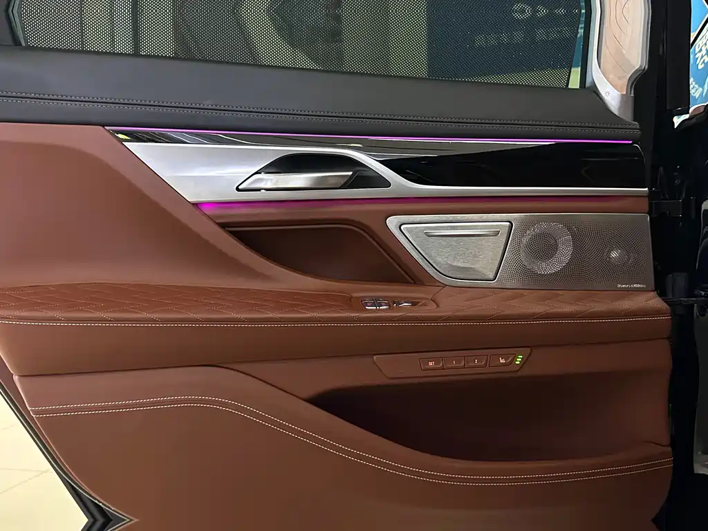 BMW 7 Series 2020 — фото 18