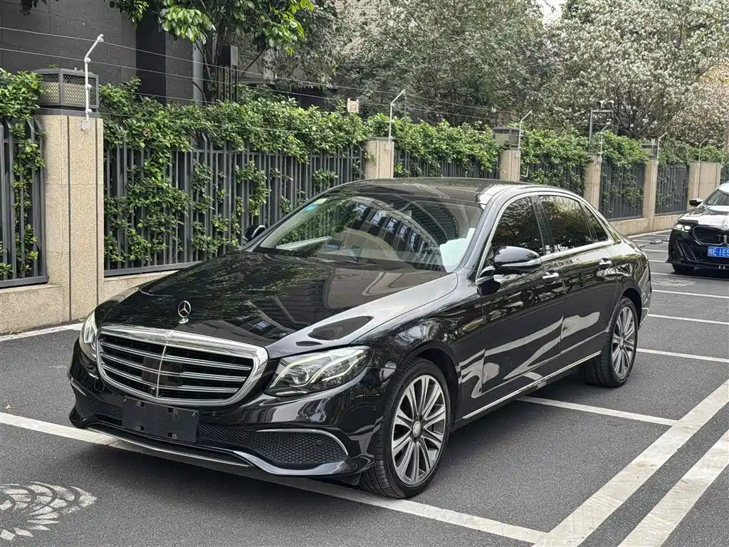 Mercedes-Benz E-Class 2017 — фото 1