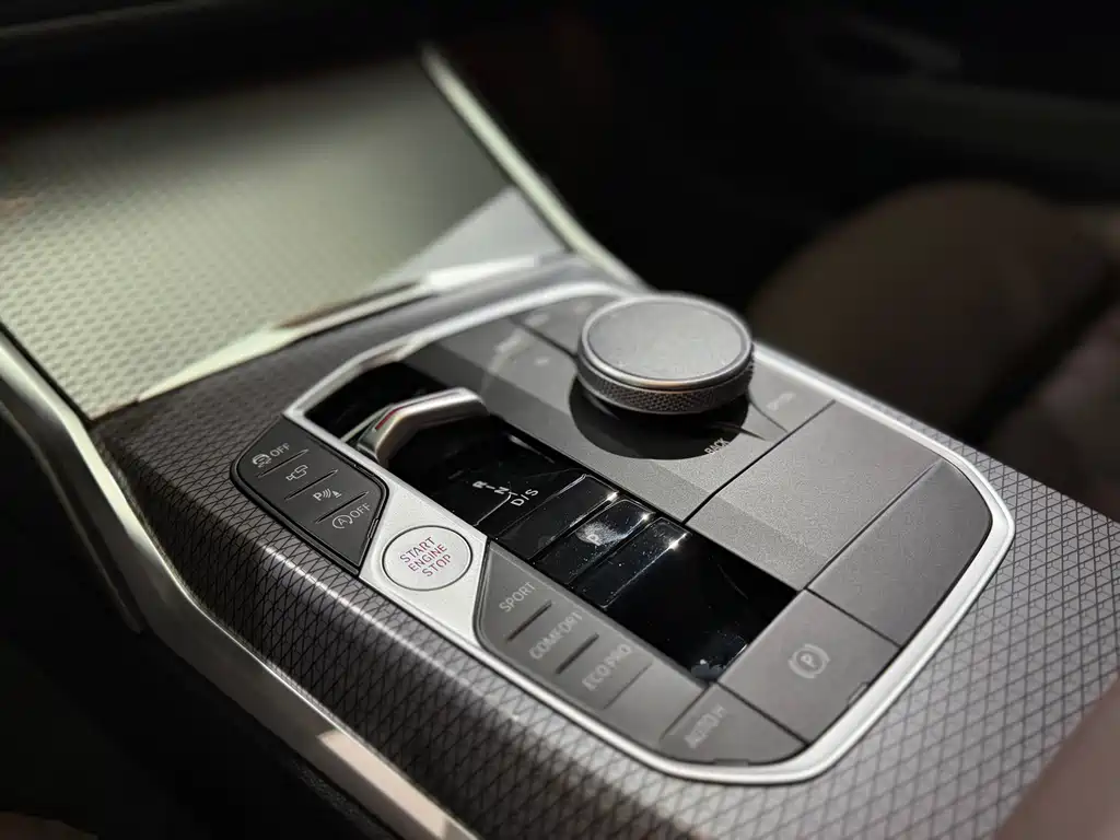 BMW 3 Series 2023