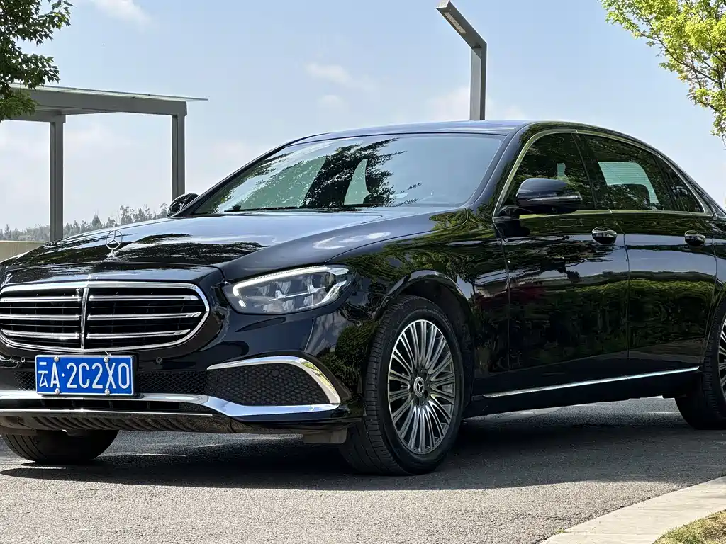 Mercedes-Benz E-Class 2022 — фото 1