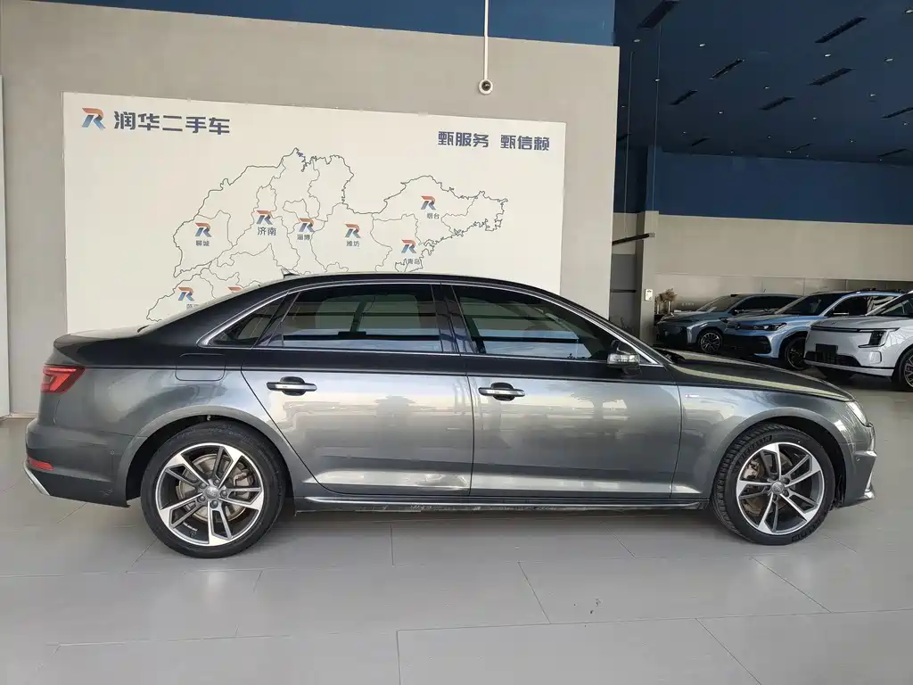 Audi A4L 2019
