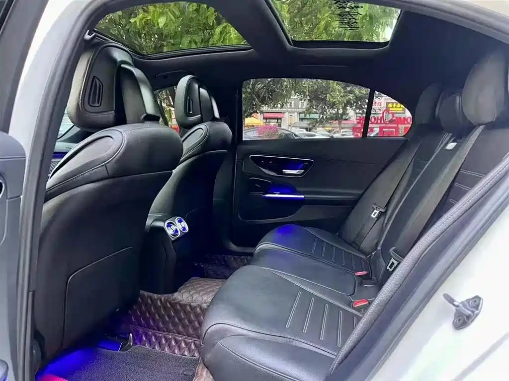 Mercedes-Benz C-Class 2022