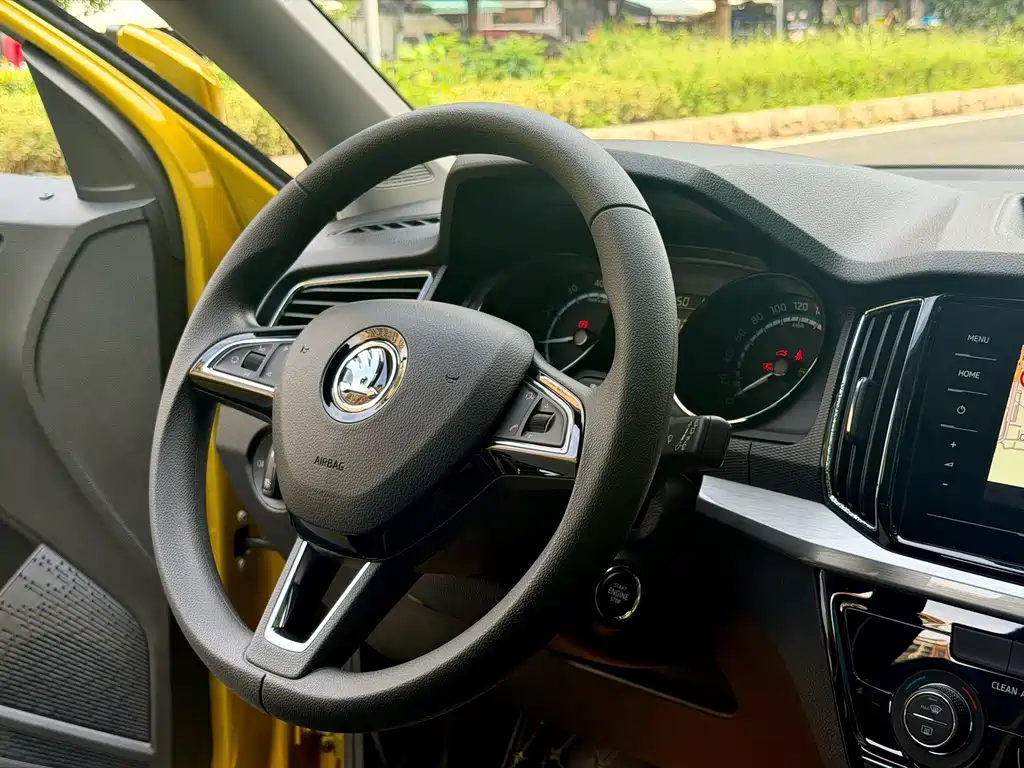 Skoda Kamiq 2021 — фото 15
