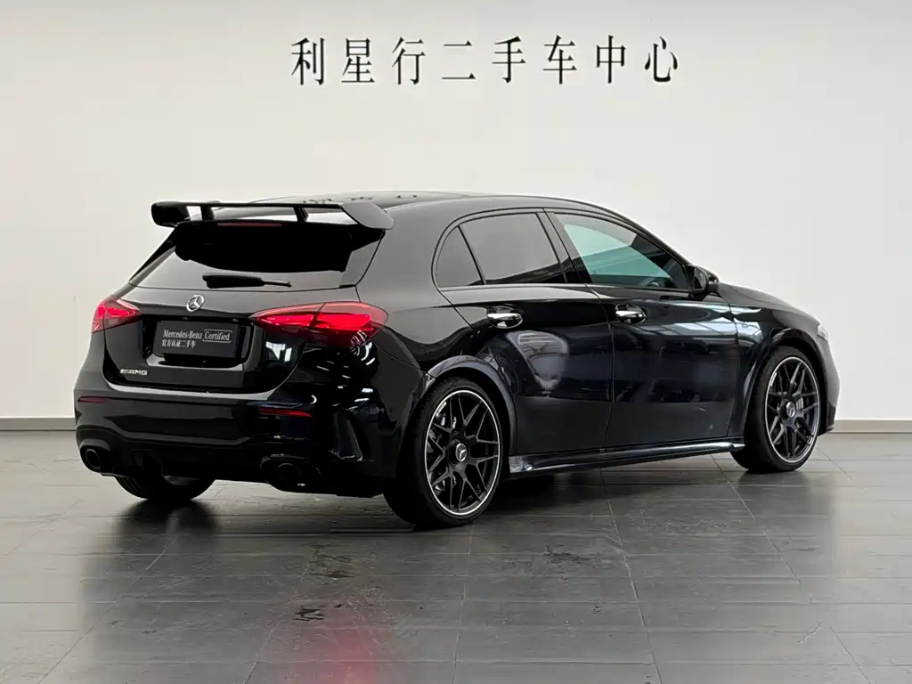 Mercedes-Benz A-Class AMG 2025 — фото 2