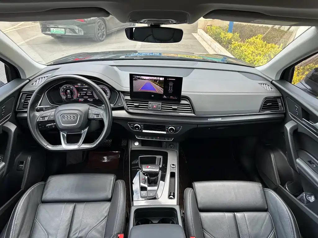 Audi Q5L 2022 — фото 16