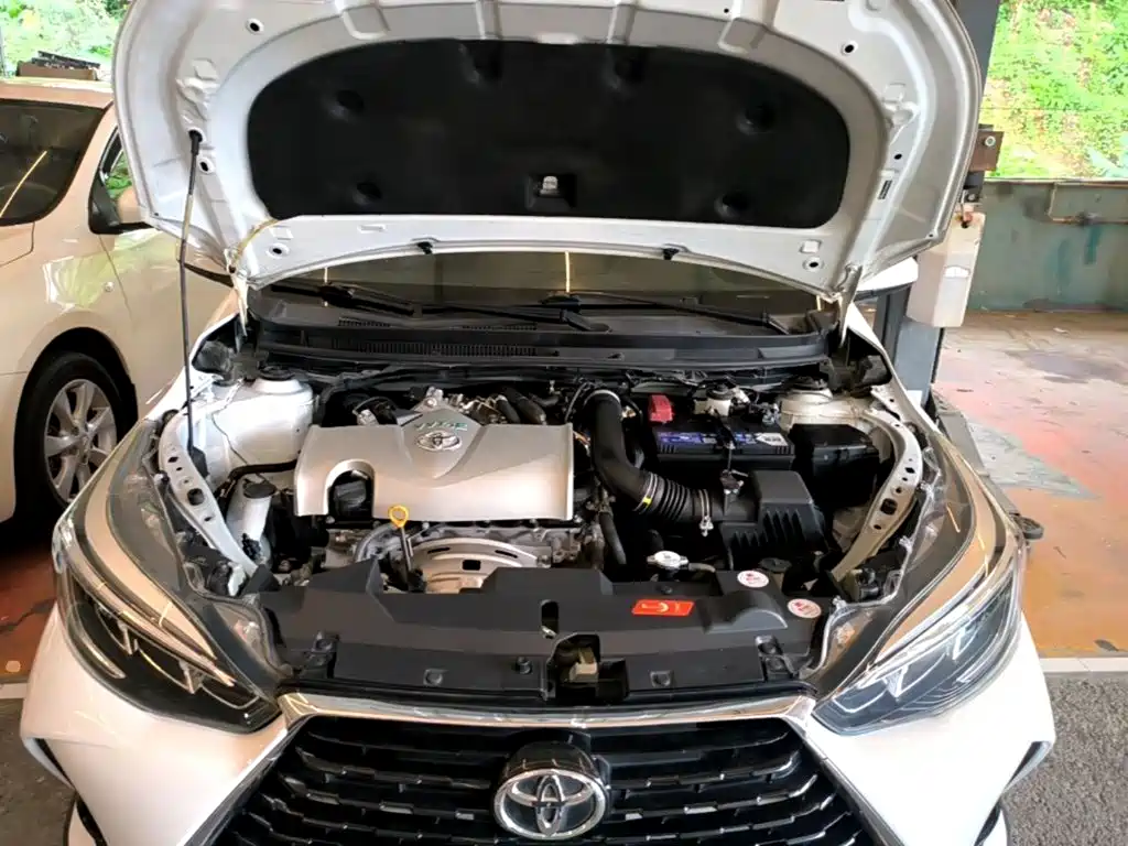 Toyota Yaris L 2019 — фото 20