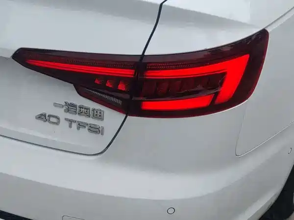 Audi A4L 2019