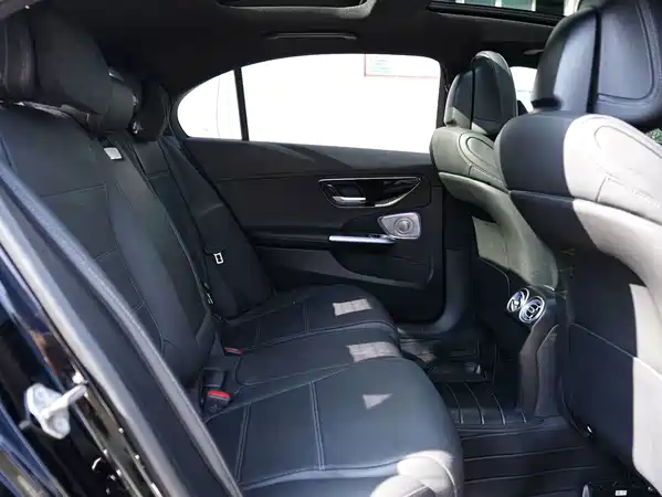 Mercedes-Benz C-Class 2023