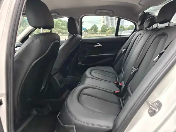BMW 1 Series 2020
