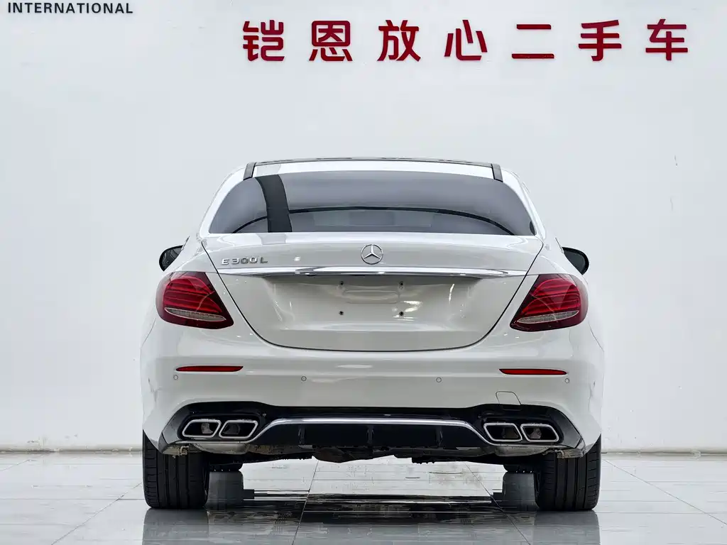 Mercedes-Benz E-Class 2018 — фото 23