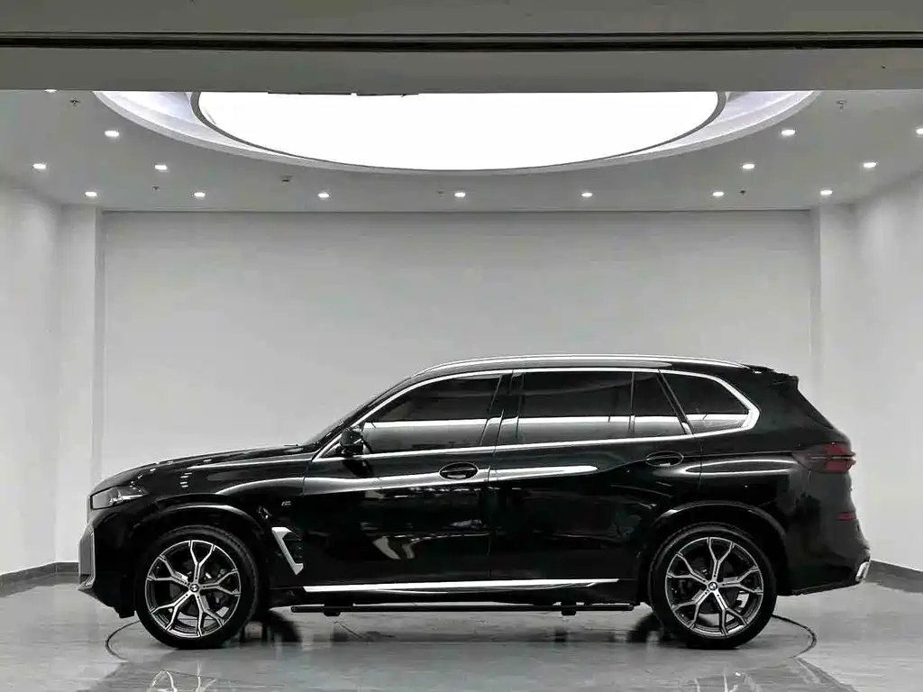 BMW X5 2025 — фото 2