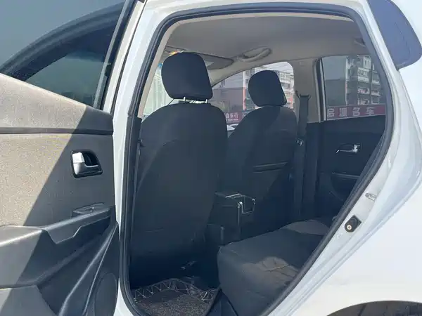Kia K2 2016