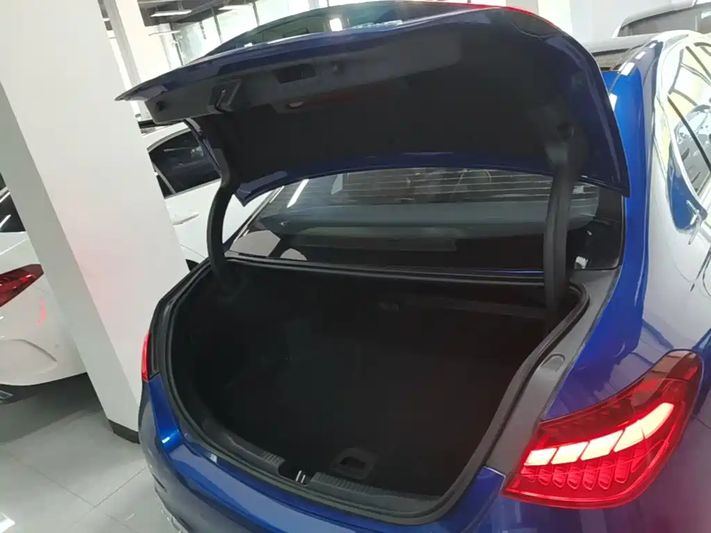 Mercedes-Benz C-Class 2022 — фото 19