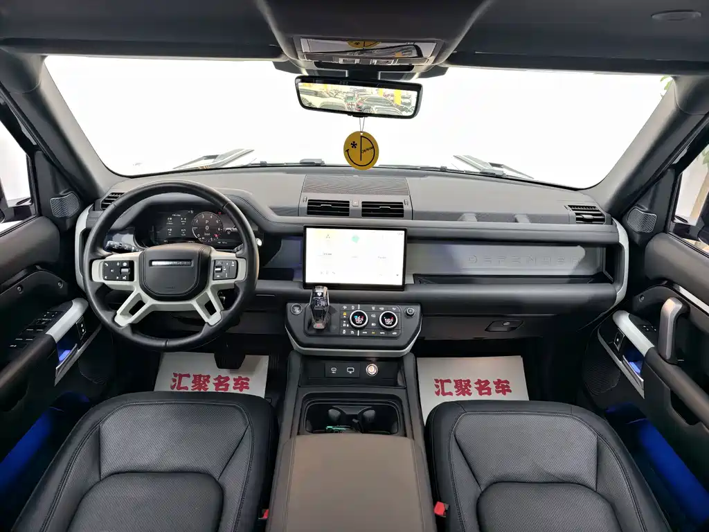 Land Rover Defender 2024 — фото 23
