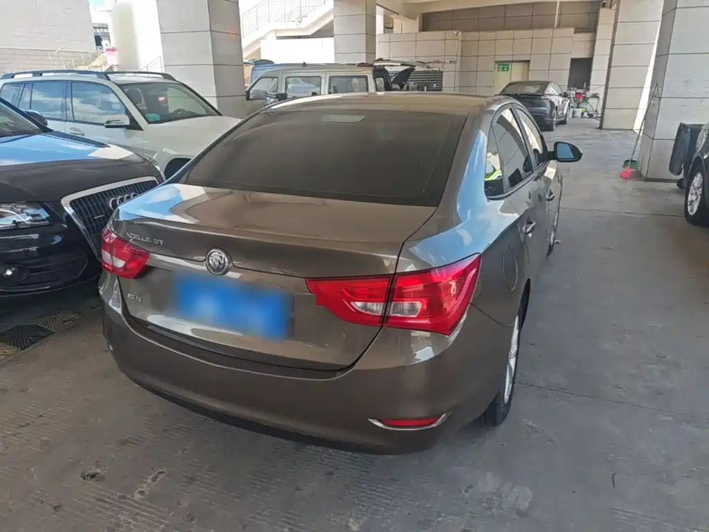 Buick Excelle 2015