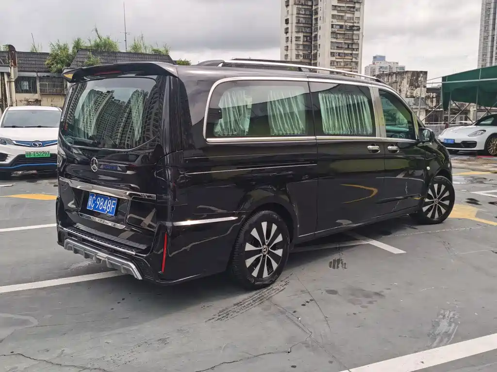 Mercedes-Benz Vito 2022 — фото 18