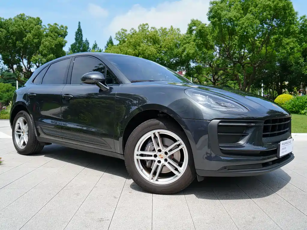 Porsche Macan 2023 — фото 17