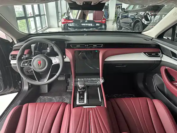 Hongqi H5 2025