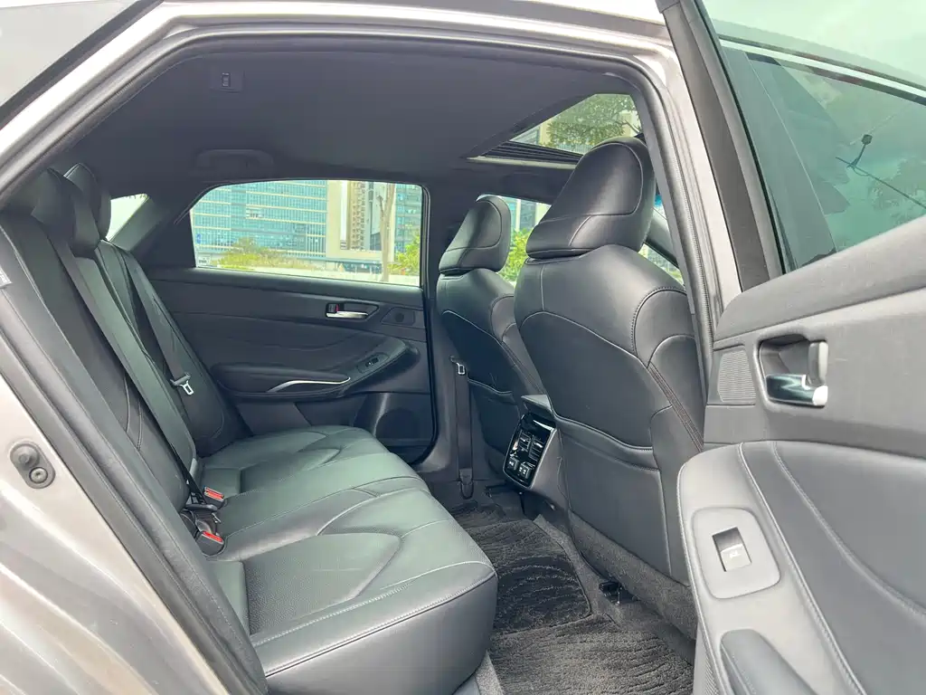 Toyota Avalon 2020 — фото 15