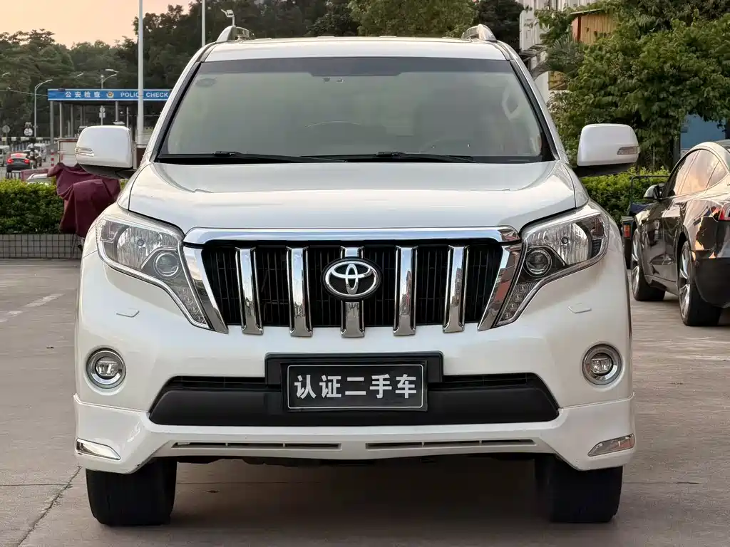 Toyota Prado 2016 — фото 2