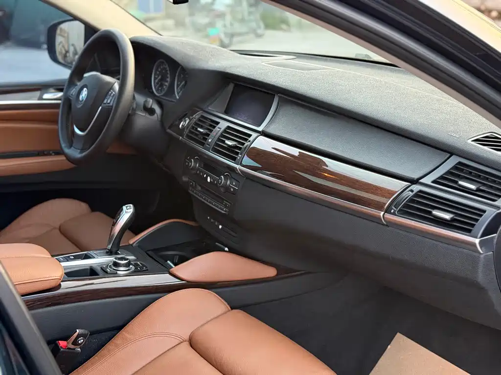 BMW X6 2014 — фото 15