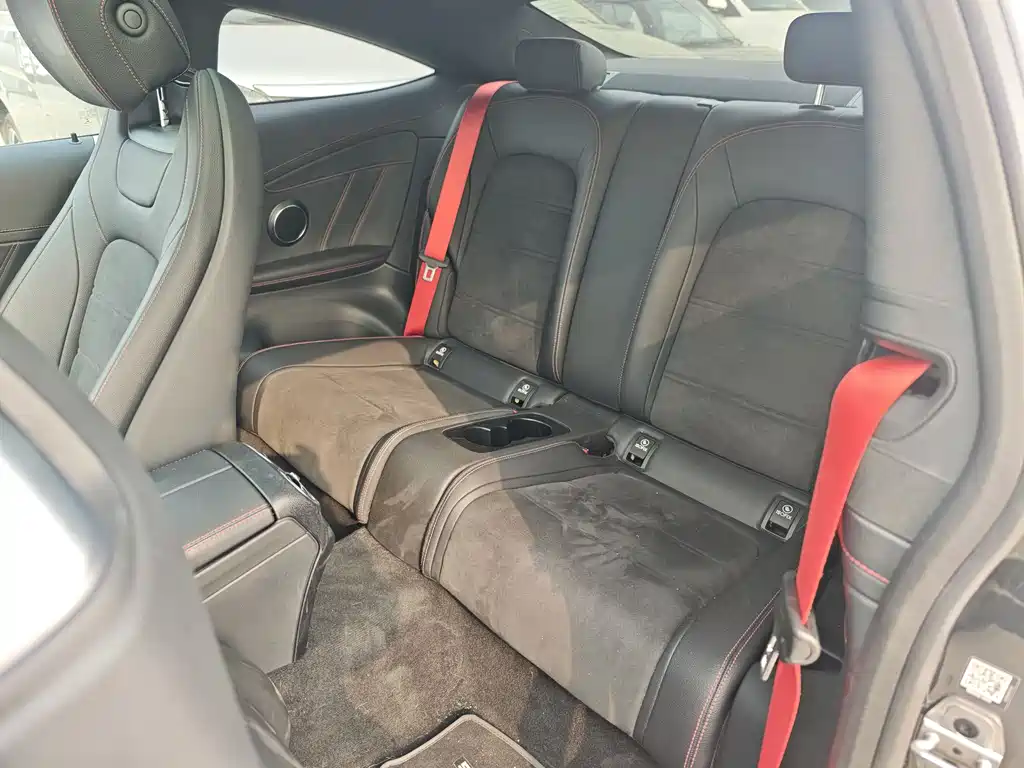 Mercedes-Benz C-Class 2023 — фото 12