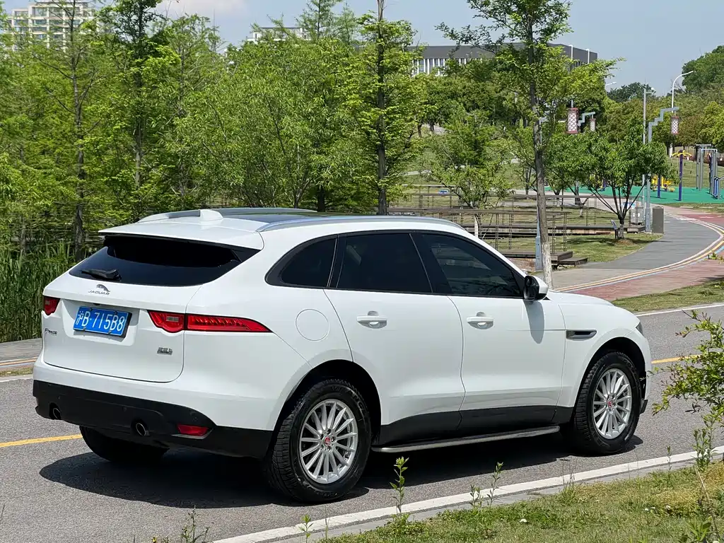 Jaguar F-PACE 2018 — фото 4