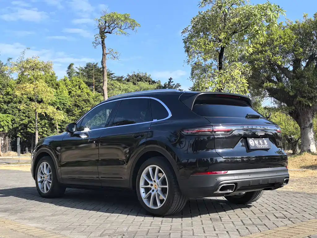 Porsche Cayenne 2020