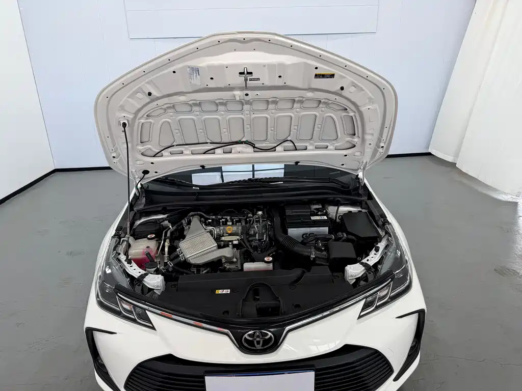 Toyota Corolla 2023 — фото 12