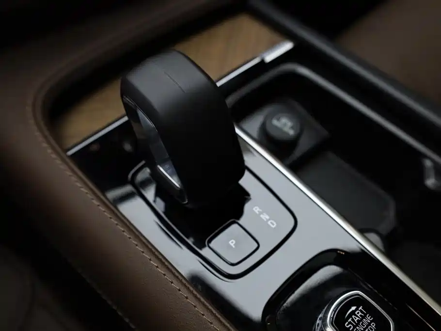 Volvo XC90 2024 — фото 11
