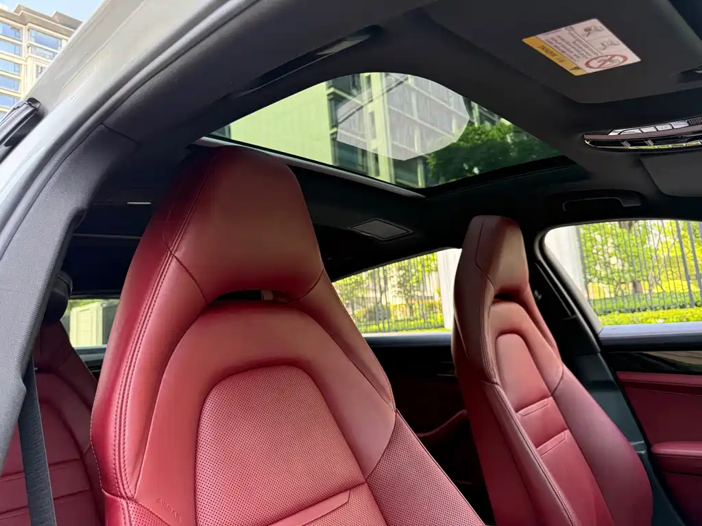 Porsche Panamera 2018 — фото 22