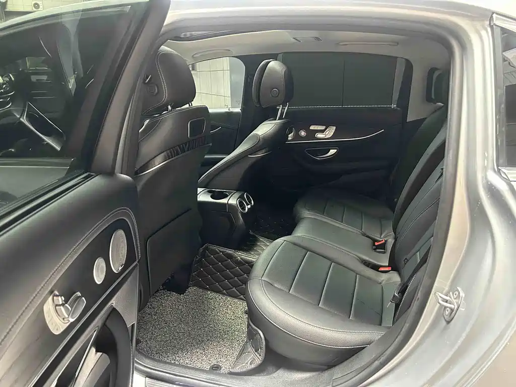 Mercedes-Benz E-Class 2020