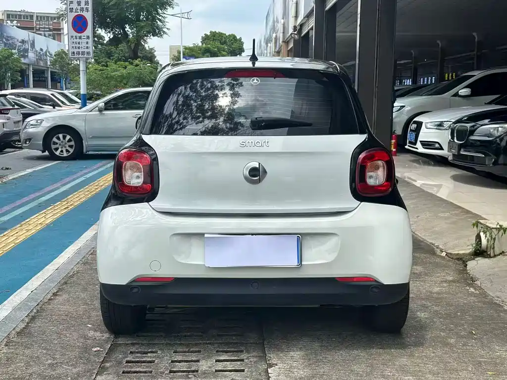 smart Forfour 2017 — фото 12