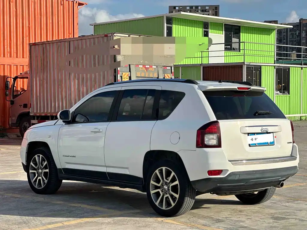 Jeep Compass 2014 — фото 14