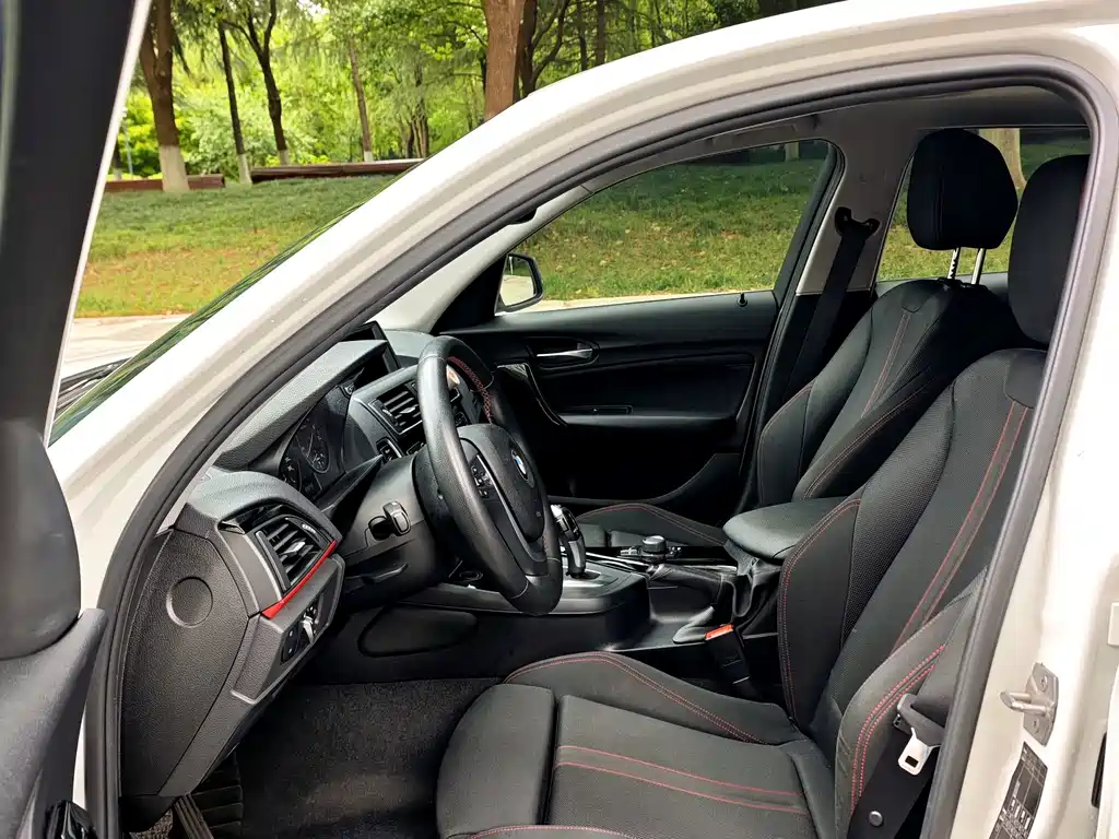 BMW 1 Series 2016 — фото 15
