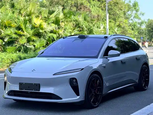 NIO ET5T 2024