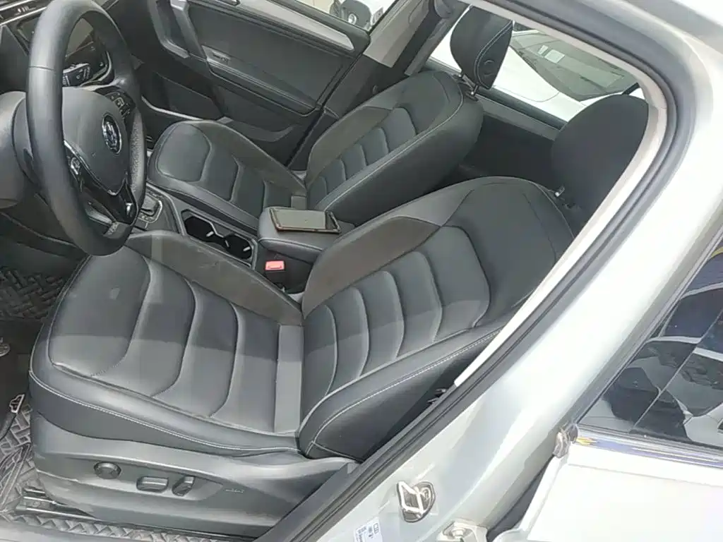 Volkswagen Tiguan L 2020 — фото 15